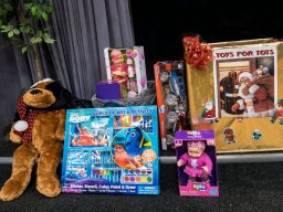 BB 01 TOYS FOR TOTS PSD